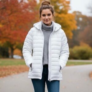 White Lightweight Quilted Puffer Jacket Zip-Front Hooded Coat L Minimalist